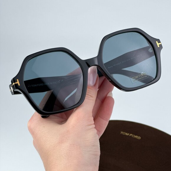 Tom Ford FT1032-F ROMY 01A BRAND NEW Sunglasses Black Blue Square Oversized - Picture 3 of 13